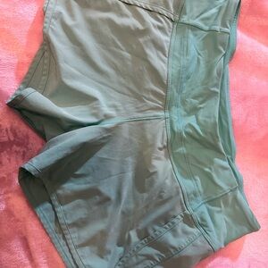 Lululemon Women's Teal Green short